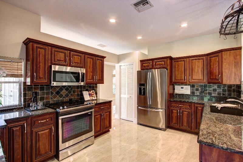 1311 Northwest 2nd Circle Boca Raton, FL 33432 - Photo 10 of 24 Kitchen_1
