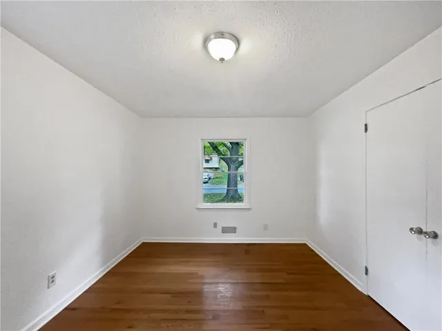 $239,000 | 2011 North 49 Terrace, Kansas City, KS 66104