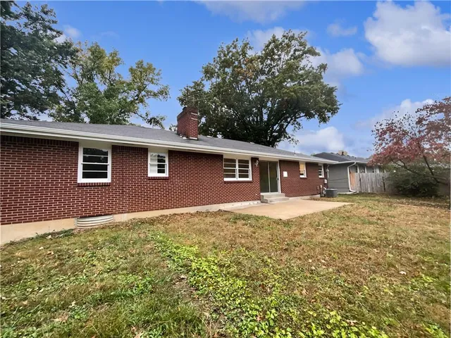 $239,000 | 2011 North 49 Terrace, Kansas City, KS 66104