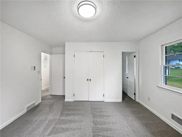 $239,000 | 2011 North 49 Terrace, Kansas City, KS 66104