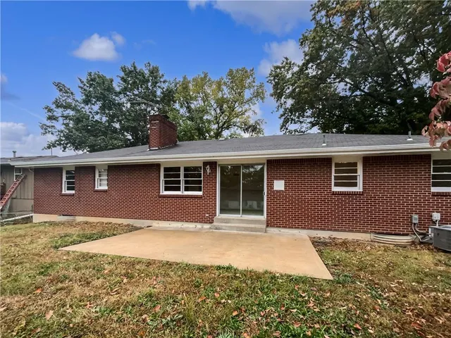 $239,000 | 2011 North 49 Terrace, Kansas City, KS 66104