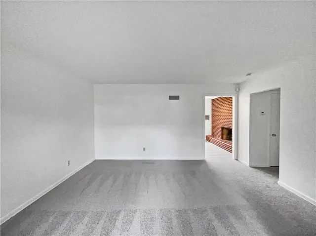 $239,000 | 2011 North 49 Terrace, Kansas City, KS 66104