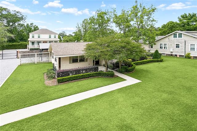 426 Lafitte Street Mandeville, LA 70448 - Photo 3 of 22
