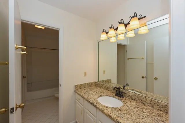 $2,250 | 623 Barlin Drive, Nashville, TN 37221