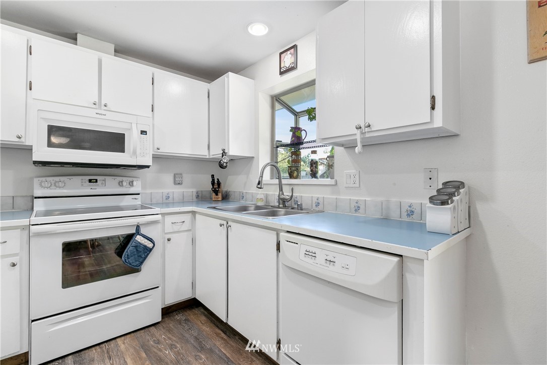 10030 Montana Road Everett, WA 98204 - Photo 9 of 22 Gallery Image 9