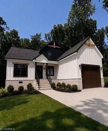 210 Birchwood Lane, Mocksville, NC 27028