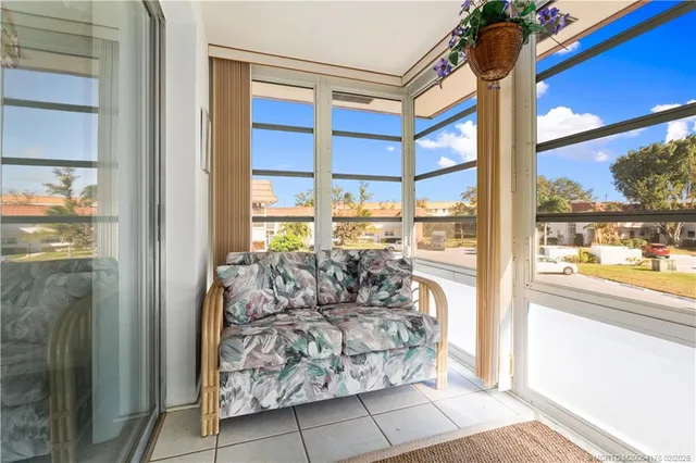 $129,900 | 2600 Southeast Ocean Boulevard, Unit JJ14, Stuart, FL 34996