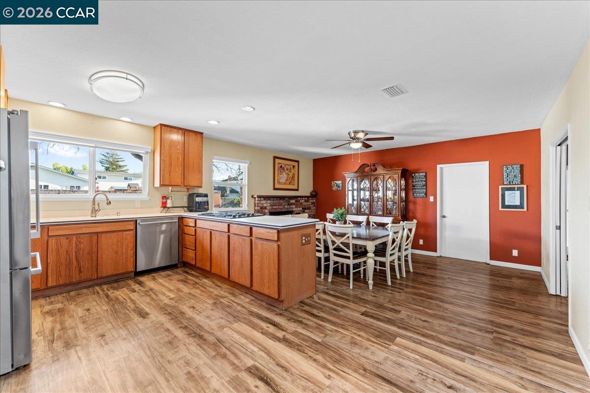 1775 Leewood Way Concord, CA 94521 - Photo 10 of 53