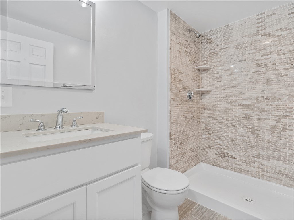 81 Algonquin Road East Providence, RI 02916 - Photo 21 of 29 Gallery Image 21