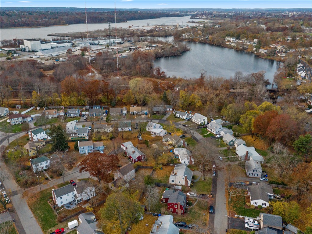 81 Algonquin Road East Providence, RI 02916 - Photo 27 of 29 Gallery Image 27