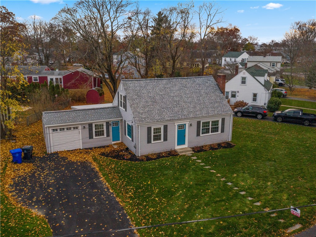81 Algonquin Road East Providence, RI 02916 - Photo 5 of 29 Gallery Image 5