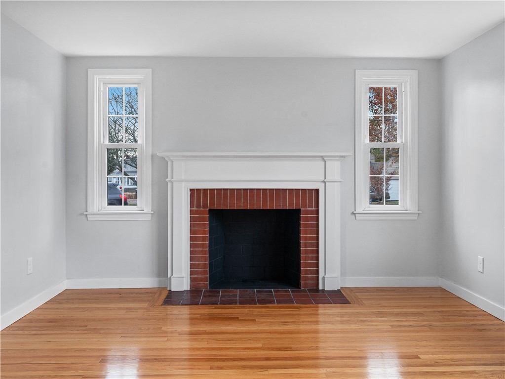 81 Algonquin Road East Providence, RI 02916 - Photo 7 of 29 Gallery Image 7