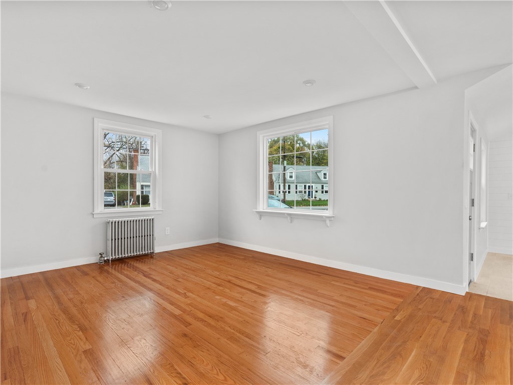 81 Algonquin Road East Providence, RI 02916 - Photo 10 of 29 Gallery Image 10