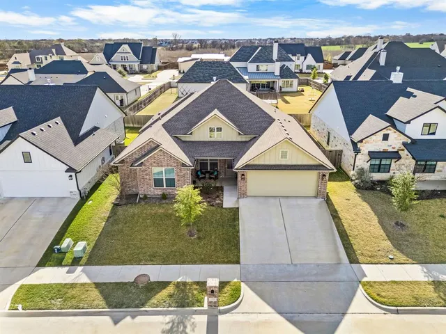 $499,900 | 13008 Rainier Drive, Woodway, TX 76712