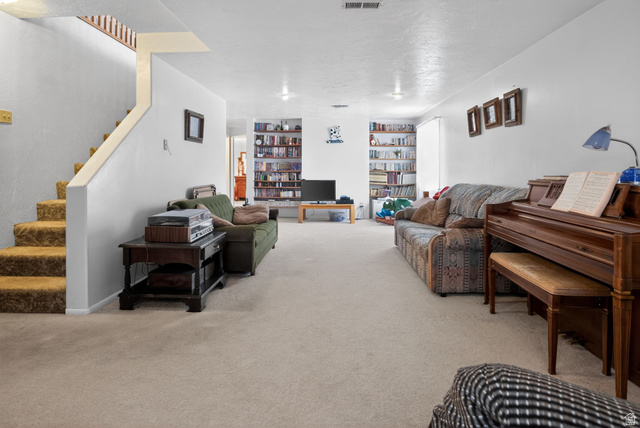 170 North 400th West Centerfield, UT 84622 - Photo 29 of 36 Extra large family room!