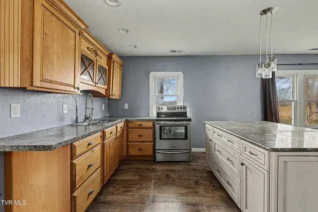 $299,900 | 2025 Ottway Road, Greeneville, TN 37745