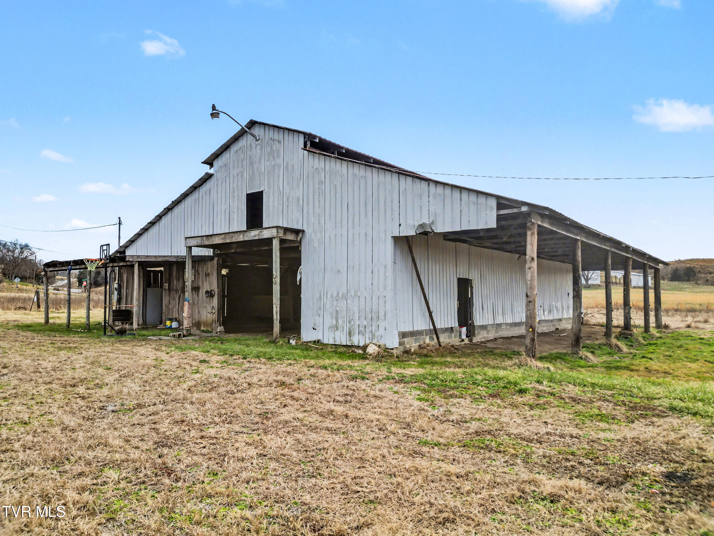 2025 Ottway Road Greeneville, TN 37745 - Photo 3 of 50 47_2025 ottway (26)