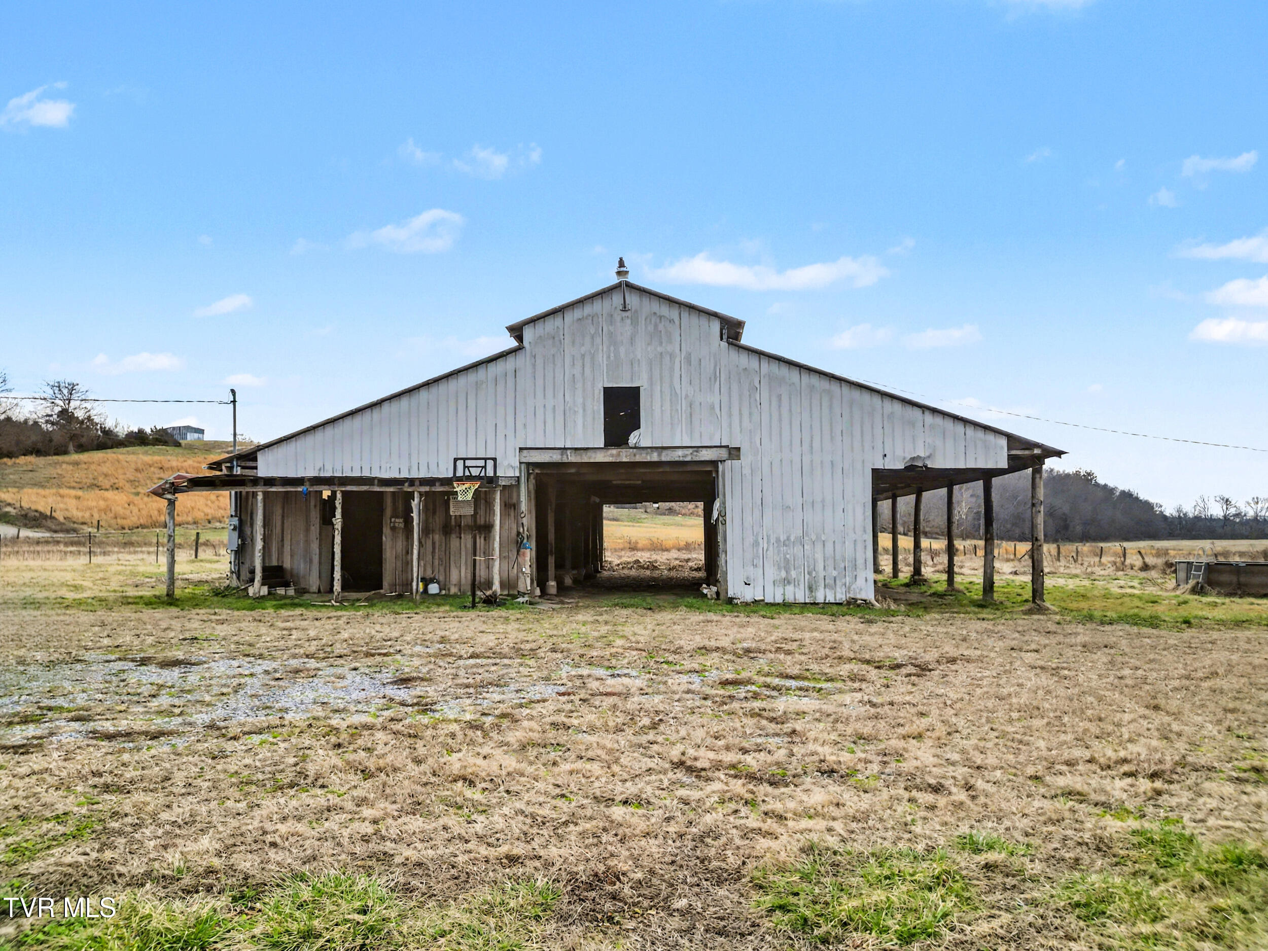 2025 Ottway Road Greeneville, TN 37745 - Photo 6 of 50 50_2025 ottway (23)