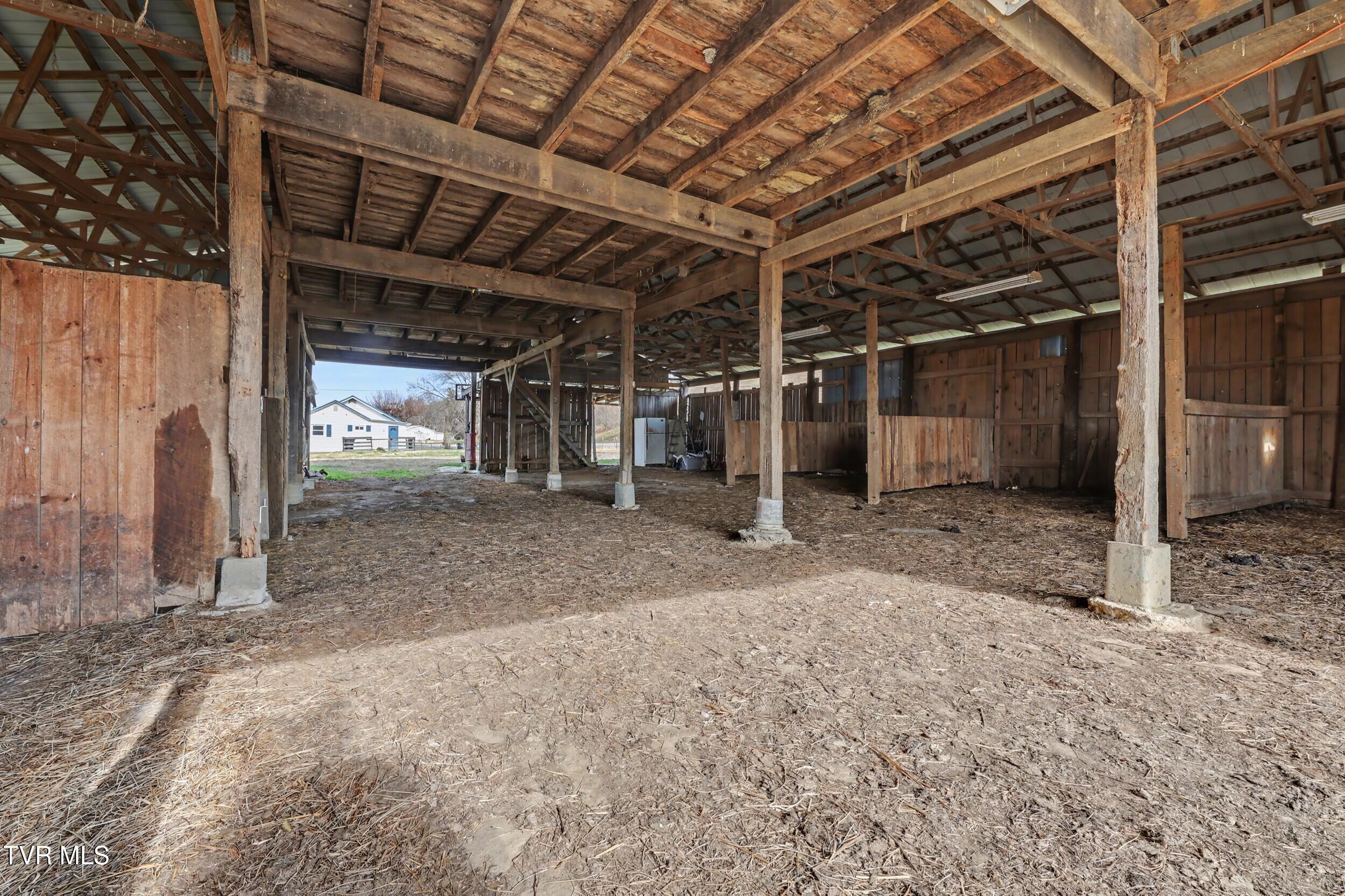 2025 Ottway Road Greeneville, TN 37745 - Photo 8 of 50 39_2025 ottway (10)