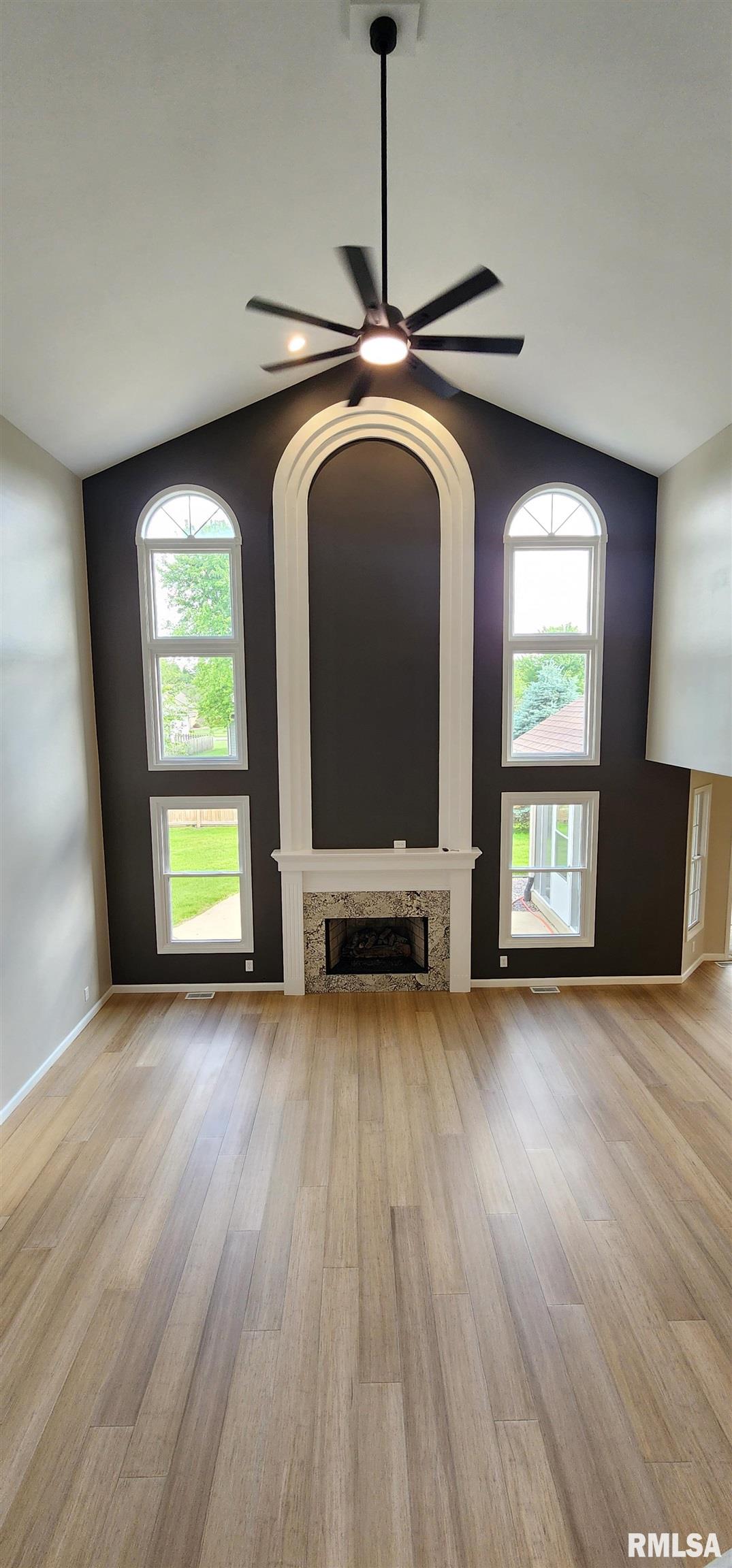 1120 Bridle Path Lane Springfield, IL 62712 - Photo 4 of 50
