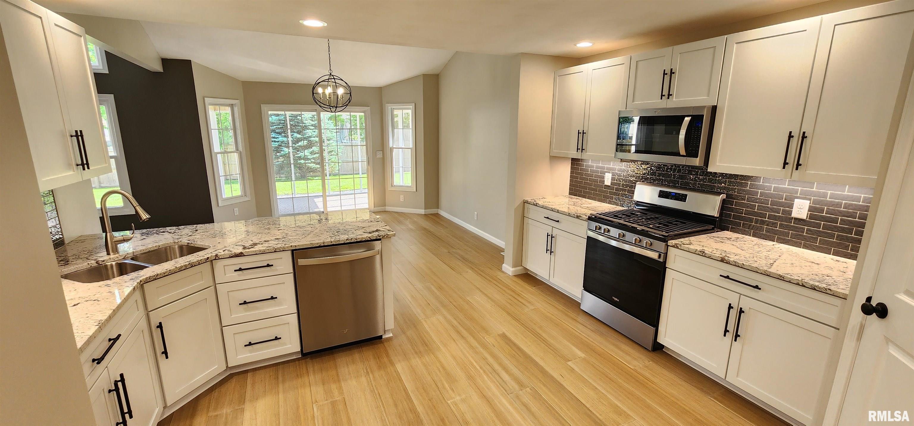 1120 Bridle Path Lane Springfield, IL 62712 - Photo 6 of 50