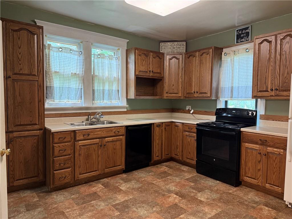 216 Center Street Slippery Rock, PA 16057 - Photo 6 of 34