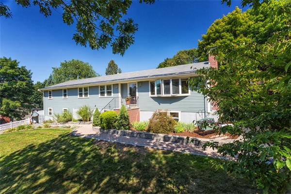 11 Ingleside Road Lexington, MA 02420 - Photo 1 of 19 Gallery Image 1