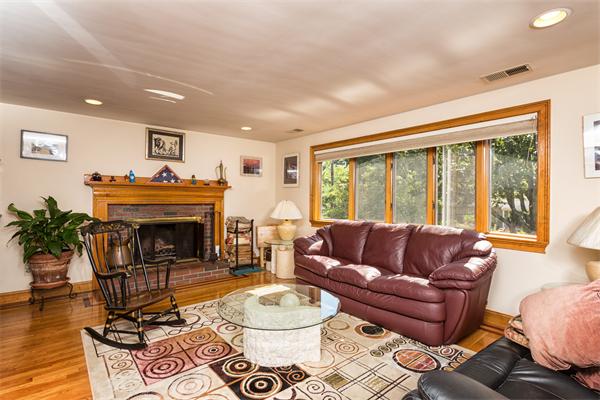 11 Ingleside Road Lexington, MA 02420 - Photo 5 of 19 Gallery Image 5