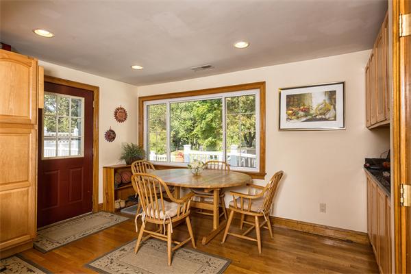 11 Ingleside Road Lexington, MA 02420 - Photo 9 of 19 Gallery Image 9