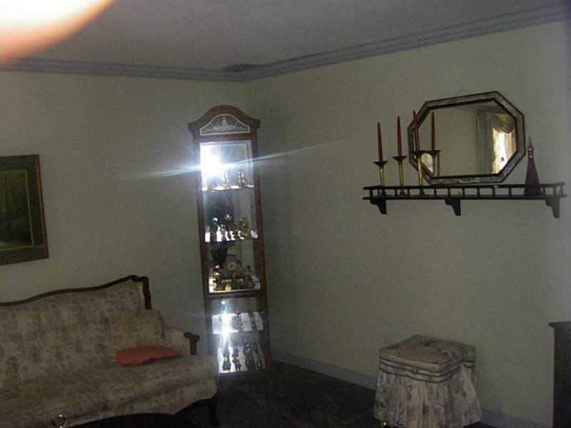1011 Burchfield Road Allison Park, PA 15101 - Photo 3 of 22 Living Room.