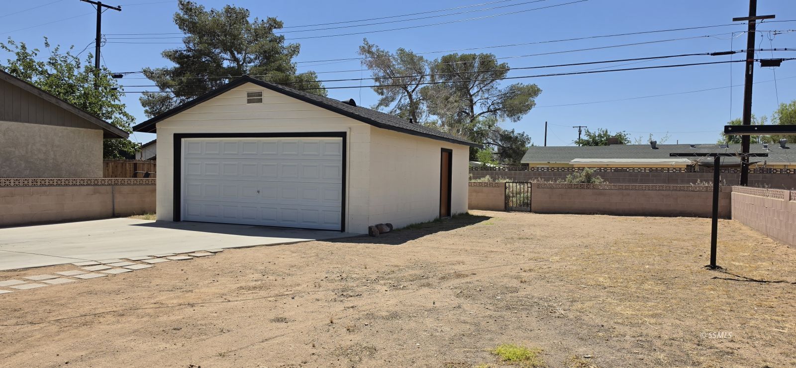 729 Commercial Avenue Ridgecrest, CA 93555 - Photo 14 of 17