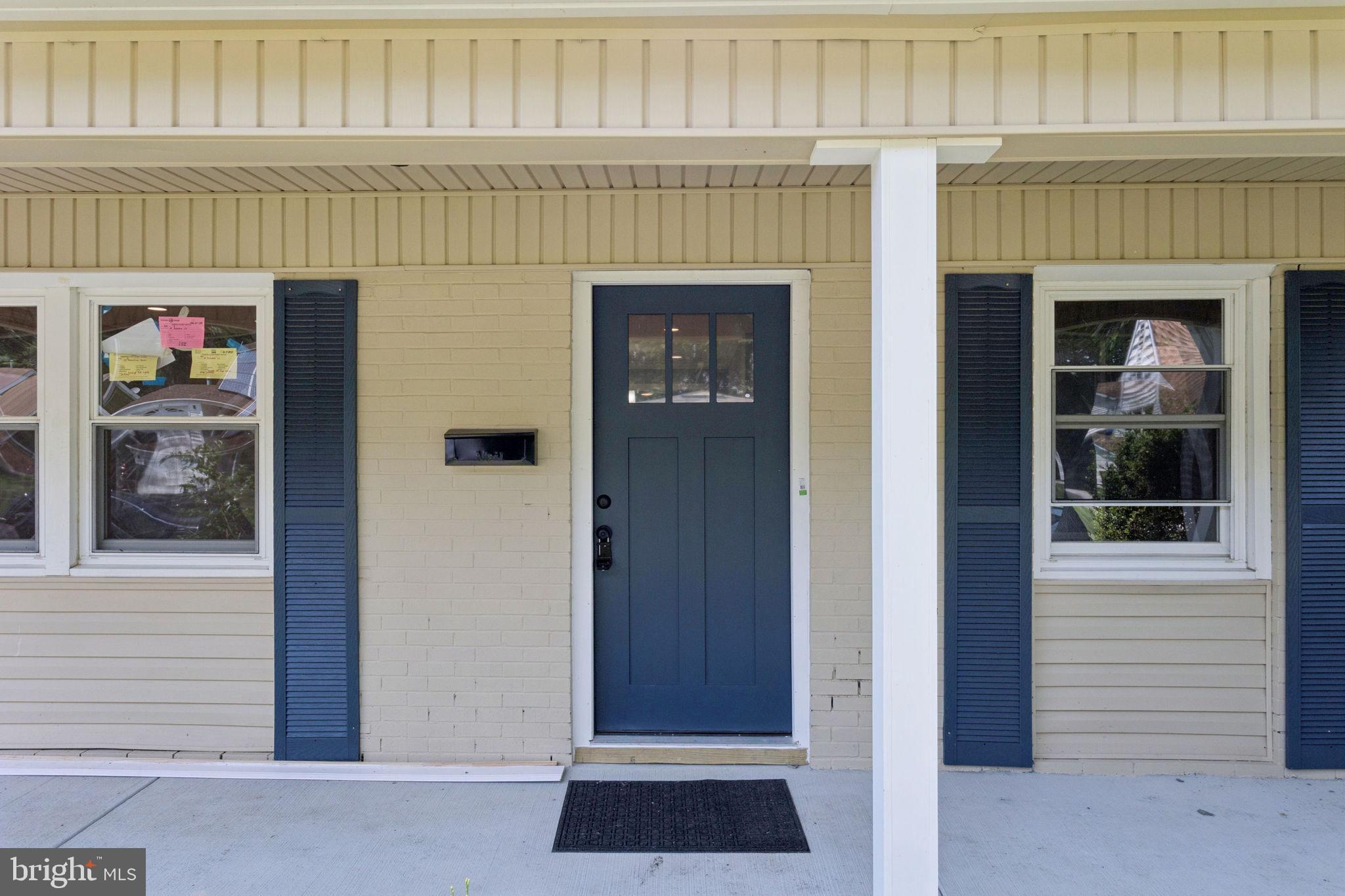 29 Executive Lane Willingboro, NJ 08046 - Photo 5 of 29 Front Entry