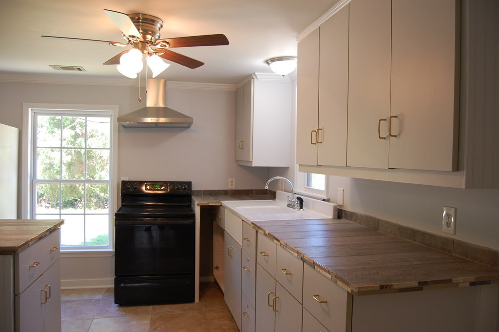 177 Piney Heights Road Warrenville, SC 29851 - Photo 6 of 17