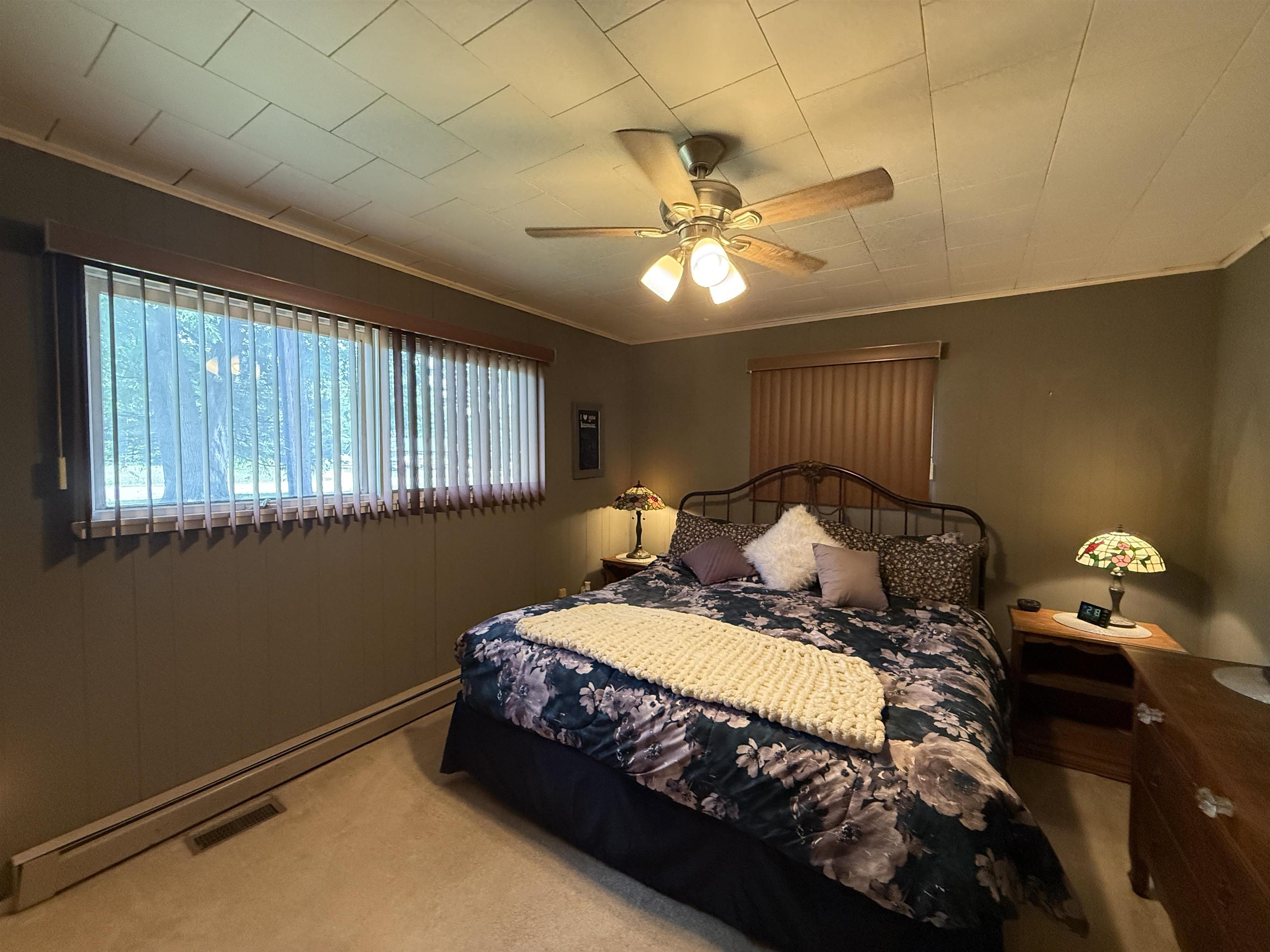 182 Highway 61 Gladwin, MI 48624 - Photo 16 of 37