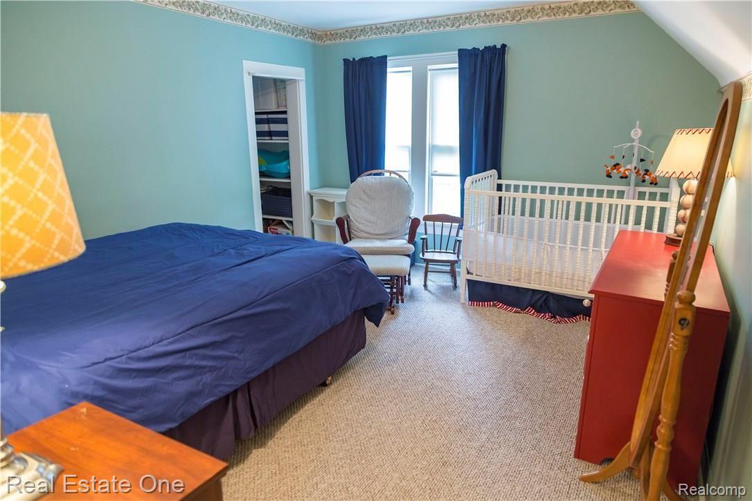 45 West Hunters Creek Road Lapeer, MI 48446 - Photo 25 of 29 Second bedroom upstairs with deep closet.