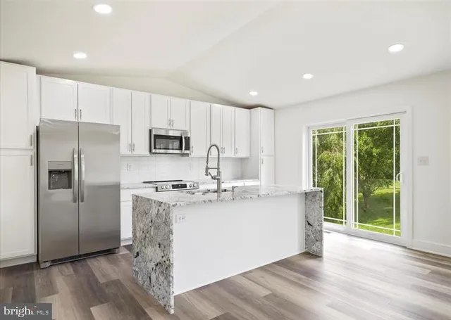 $369,900 | 8286 Capri Court, Waynesboro, PA 17268