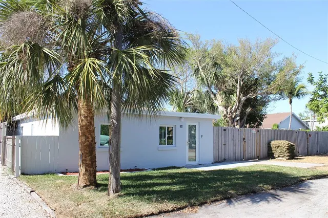 $2,990 | 522 Southeast 20th Court, Boynton Beach, FL 33435