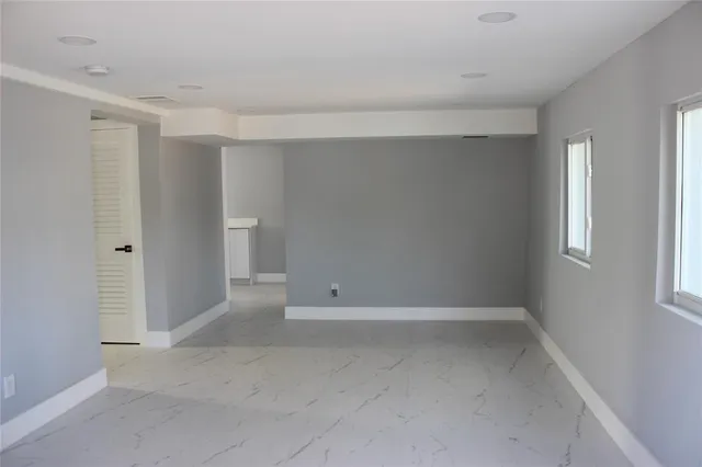 $2,990 | 522 Southeast 20th Court, Boynton Beach, FL 33435