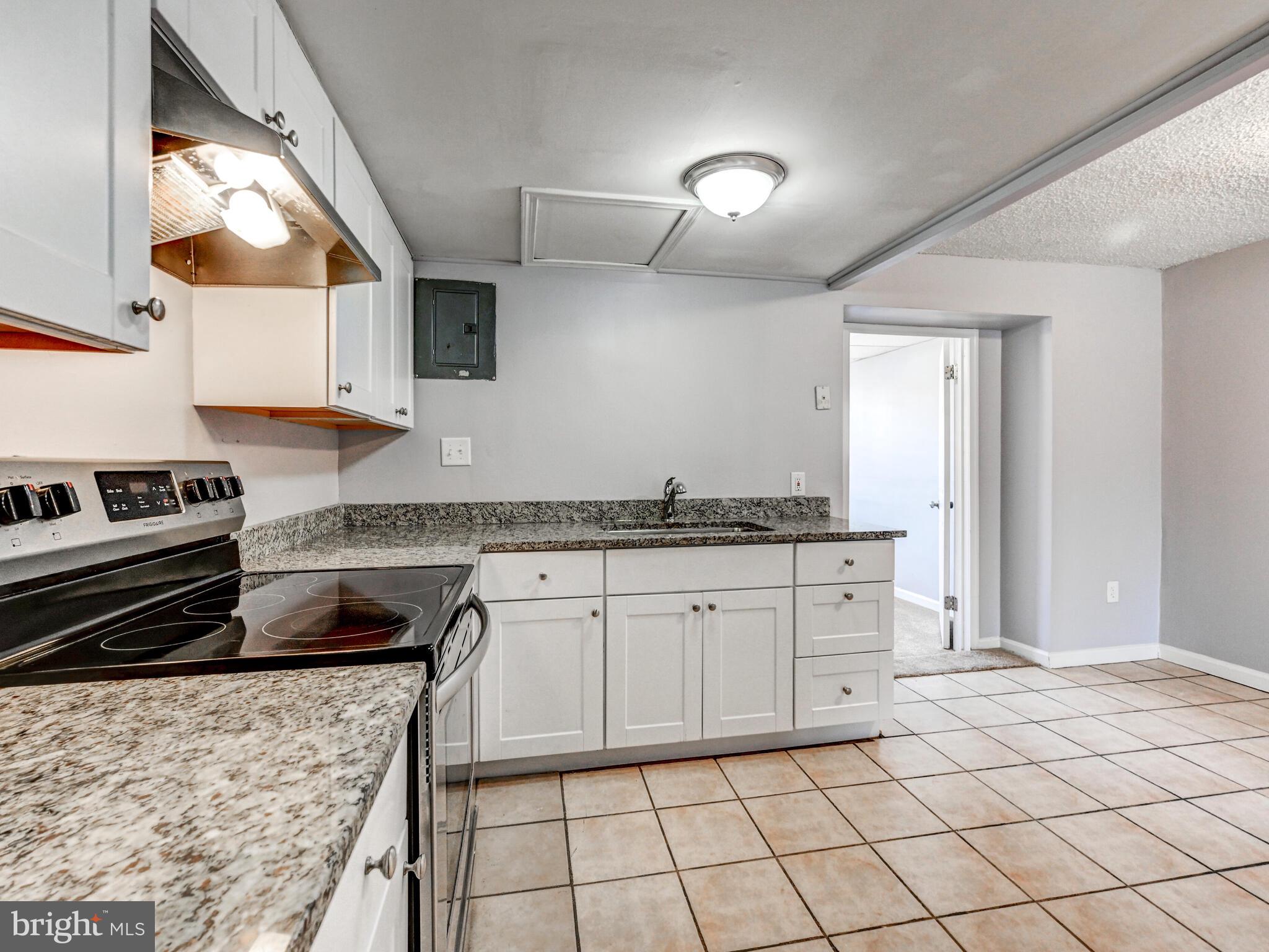 2044 Kelmore Road Dundalk, MD 21222 - Photo 8 of 22 Gallery Image 8
