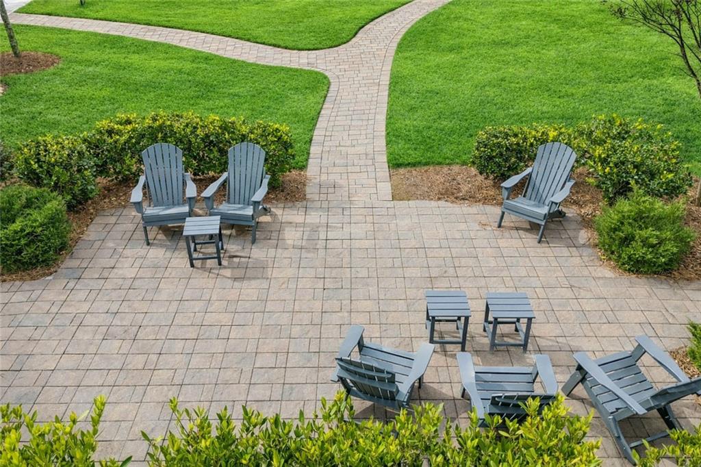 2052 Falls Park Way Decatur, GA 30033 - Photo 3 of 18