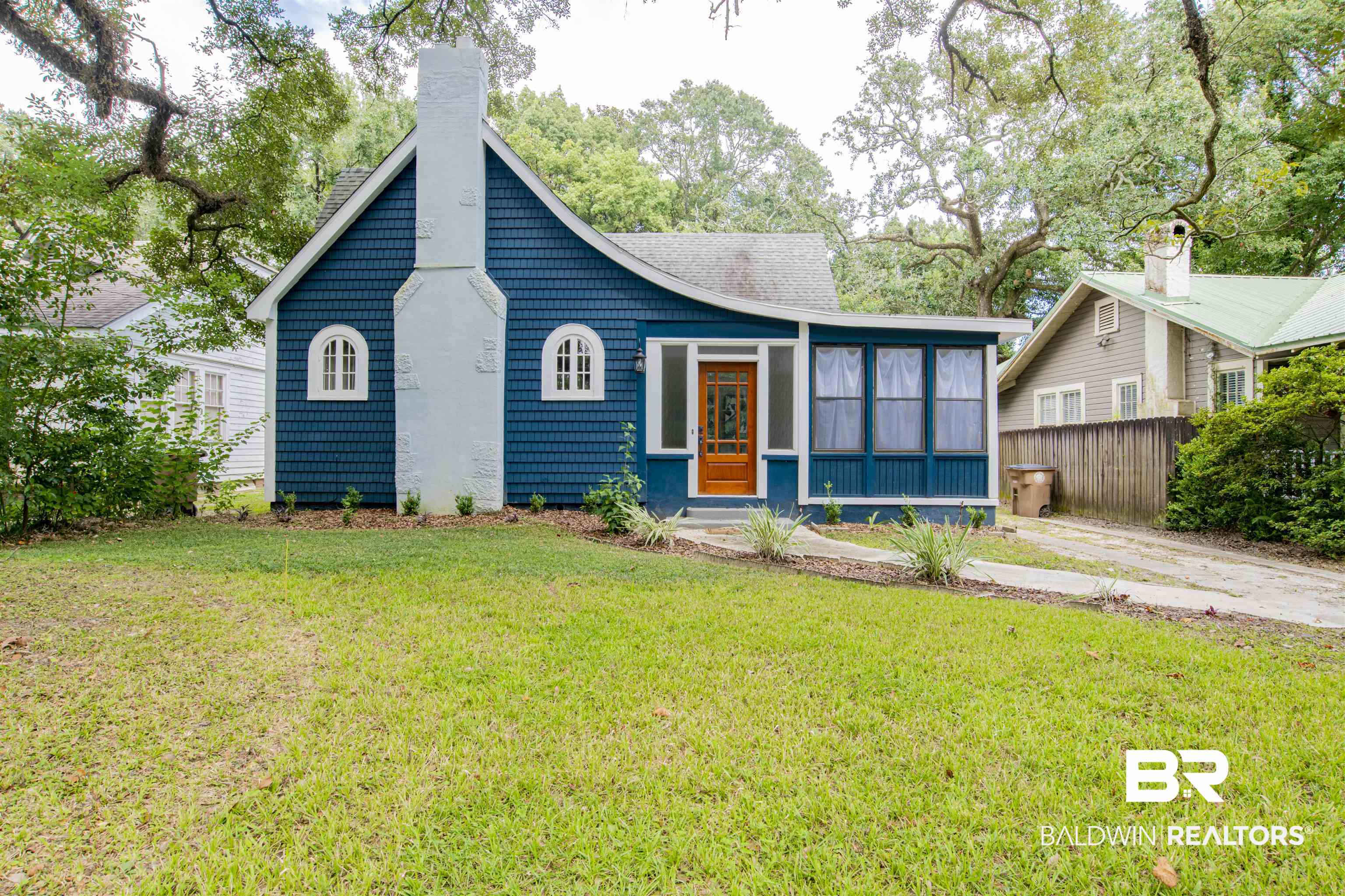 155 Mohawk Street Mobile, AL 36606 - Photo 2 of 18