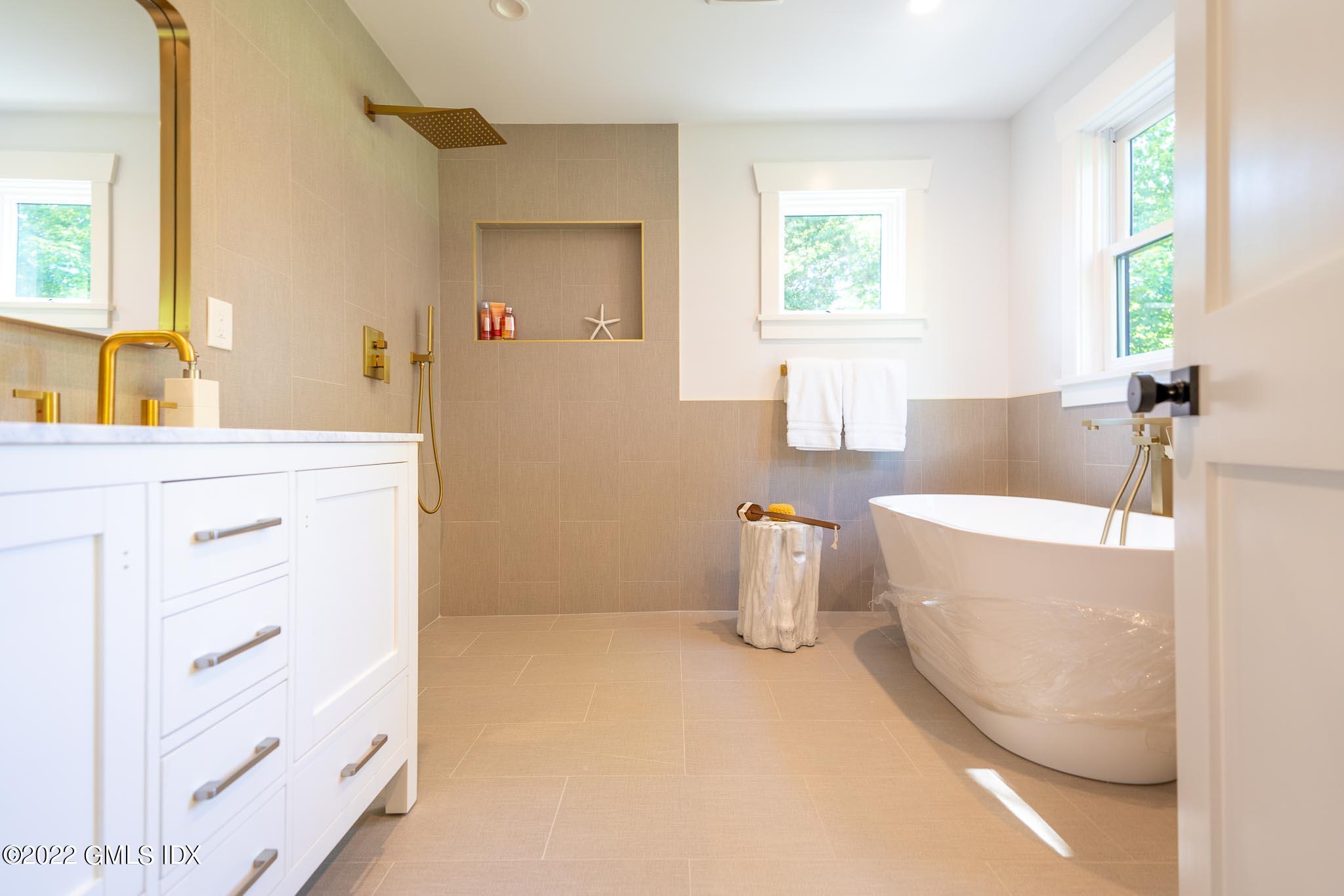 40 Halsey Drive Old Greenwich, CT 06870 - Photo 31 of 40 a living room with furniture and a window