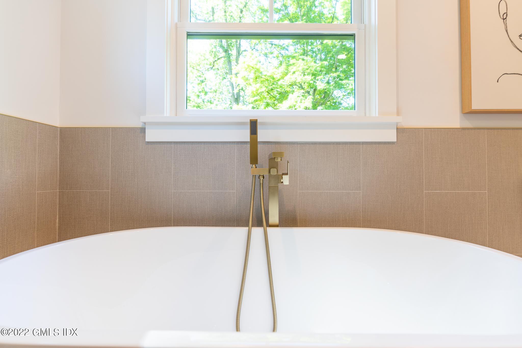 40 Halsey Drive Old Greenwich, CT 06870 - Photo 32 of 40 a bathroom with a sink