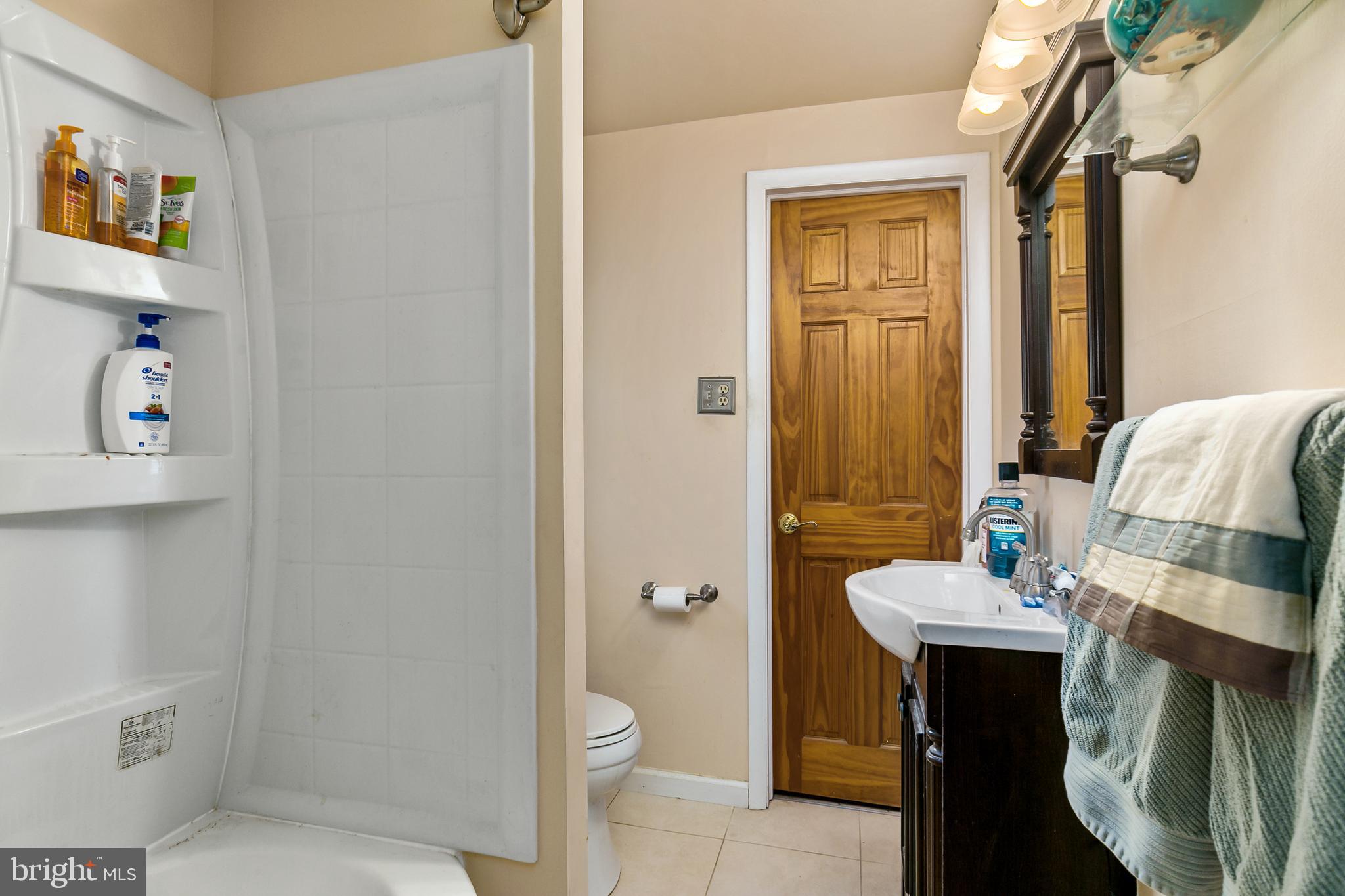 221 Tuckerton Road Medford, NJ 08055 - Photo 17 of 29 Gallery Image 17