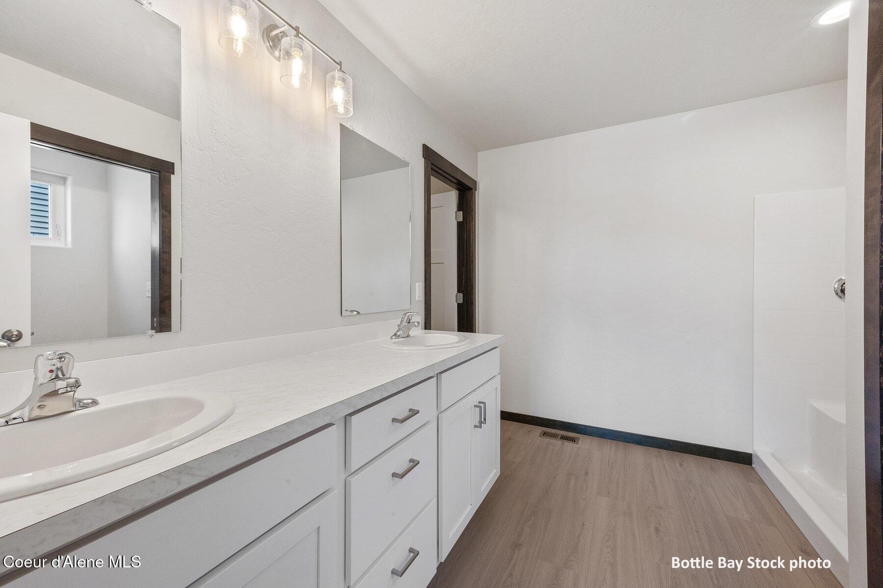 11834 North Entwistle Way Rathdrum, ID 83858 - Photo 15 of 28 15 Primary Bathroom