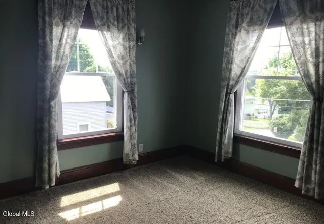 $295,000 | 107 East Montgomery Street, Johnstown, NY 12095