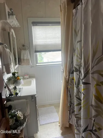 $295,000 | 107 East Montgomery Street, Johnstown, NY 12095