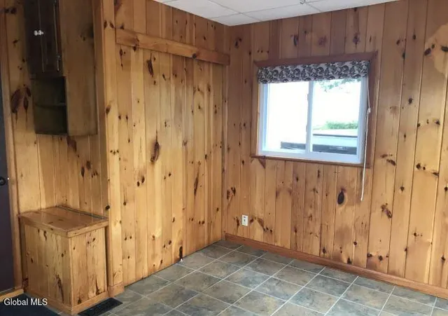 $295,000 | 107 East Montgomery Street, Johnstown, NY 12095