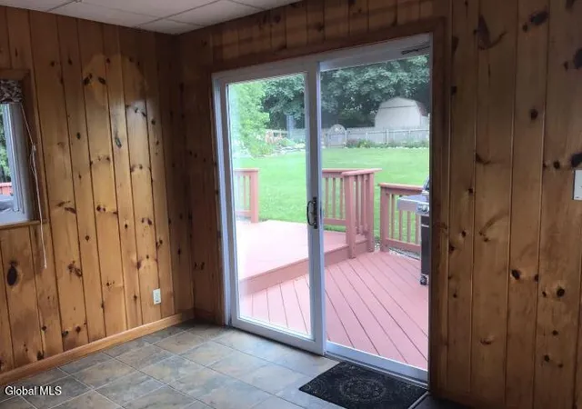 $295,000 | 107 East Montgomery Street, Johnstown, NY 12095