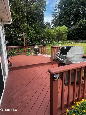 $295,000 | 107 East Montgomery Street, Johnstown, NY 12095